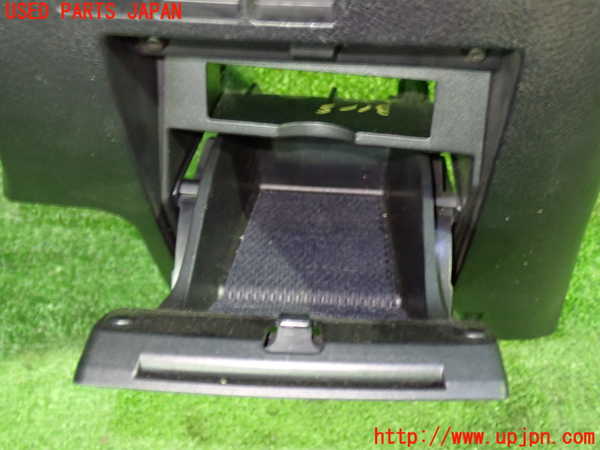 1UPJ-31157843]ヴェルファイアハイブリッド(AYH30W)小物入れ3 中古_m0002.jpg