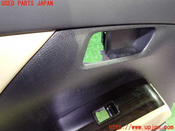 1UPJ-31151264]ヴェルファイアハイブリッド(AYH30W)左前ドア内張り 中古_m0002.jpg