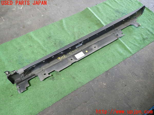 1UPJ-31161390]BMW X2(YK20 F39)右サイドステップ 中古_m0005.jpg