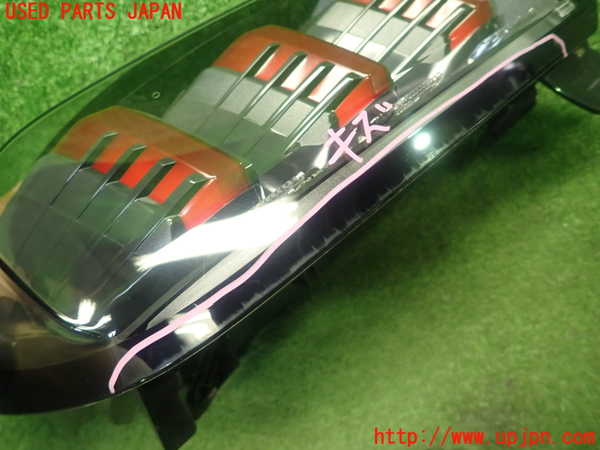 1UPJ-31171536]プジョー・208(P21HN05)左テールランプ 中古_m0002.jpg
