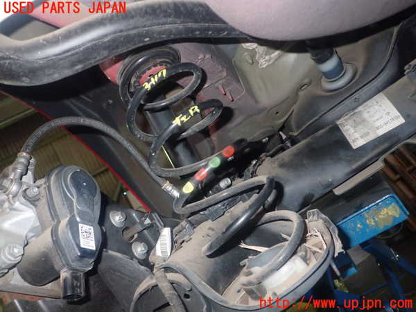 1UPJ-31175105]プジョー・208(P21HN05)左リアスプリング 中古_m0001.jpg