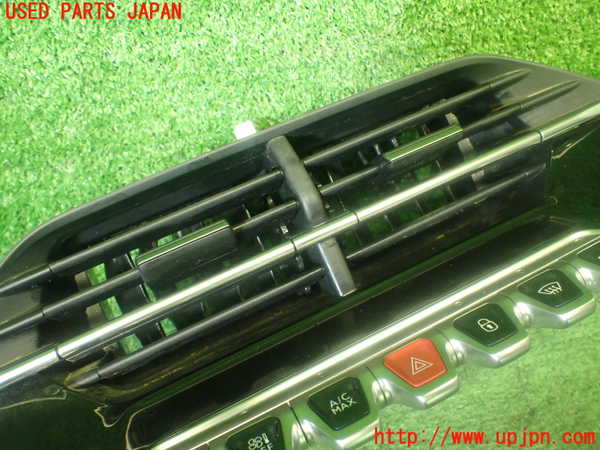 5UPJ-31176066]プジョー・208(P21HN05)エアコンスイッチ1 ジャンク部品取り_m0003.jpg