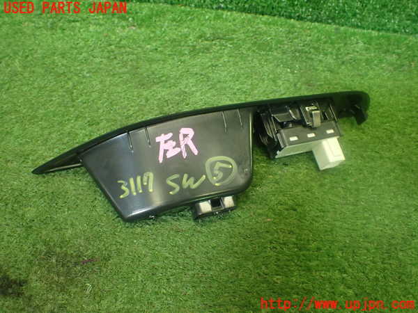 5UPJ-31176310]プジョー・208(P21HN05)スイッチ5 (左リアパワーウインドウスイッチ) 中古_m0004.jpg