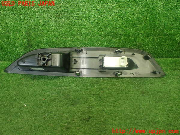 5UPJ-31176245]プジョー・208(P21HN05)左前パワーウィンドウスイッチ 中古_m0005.jpg