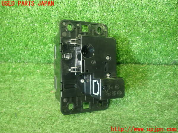 5UPJ-31177555]プジョー・208(P21HN05)ATシフトレバー ジャンク部品取り_m0002.jpg