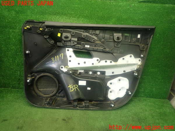 5UPJ-31171264]プジョー・208(P21HN05)左前ドア内張り 中古_m0005.jpg