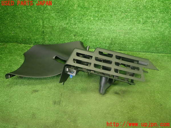 1UPJ-31177675]プジョー・208(P21HN05)右リアピラートリム 中古_m0002.jpg