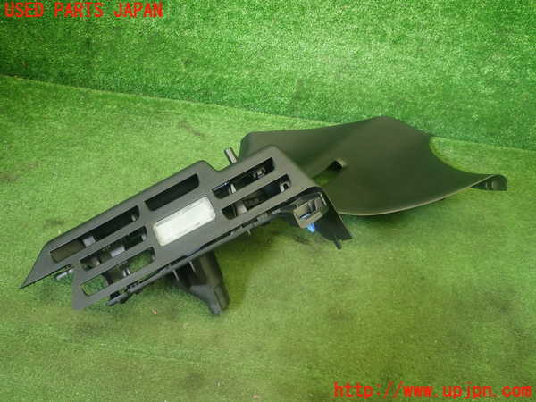 1UPJ-31177680]プジョー・208(P21HN05)左リアピラートリム 中古_m0002.jpg