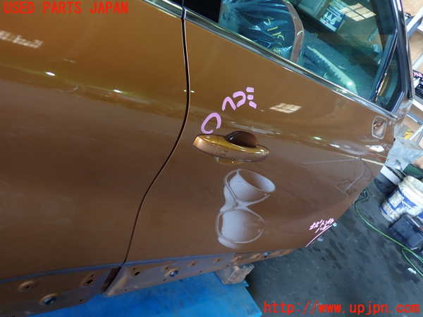 1UPJ-31181230]ルノー・キャプチャー(HJBH5H)右前ドア 中古 SAINT-GOBAIN SEKURIT M86 43R-000479_m0002.jpg