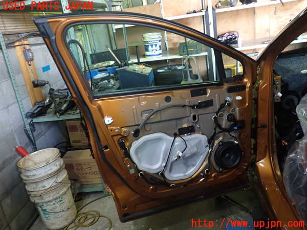 1UPJ-31181260]ルノー・キャプチャー(HJBH5H)左前ドア ジャンク SAINT-GOBAIN SEKURIT M86 43R-000479_m0004.jpg