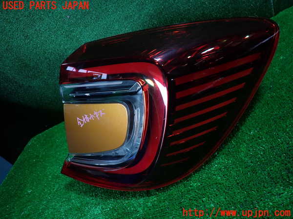 1UPJ-31181530]ルノー・キャプチャー(HJBH5H)右テールランプ 中古_m0001.jpg