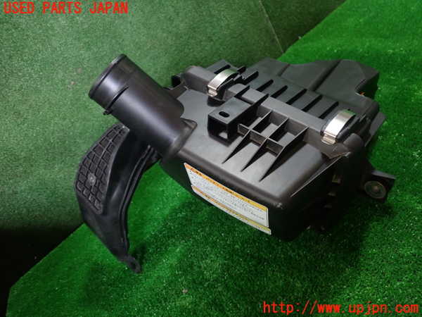 1UPJ-31182560]ルノー・キャプチャー(HJBH5H)エアクリーナーボックス 中古_m0003.jpg