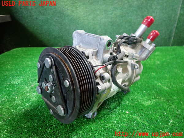 1UPJ-31186025]ルノー・キャプチャー(HJBH5H)エアコンコンプレッサー 中古_m0001.jpg