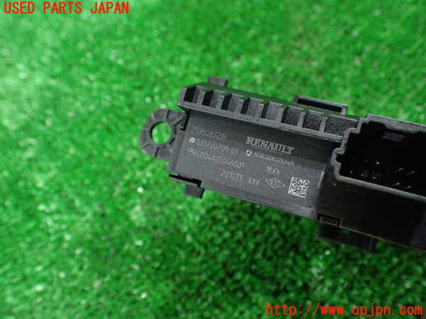1UPJ-31186307]ルノー・キャプチャー(HJBH5H)スイッチ2(レーンキープ メーター照度等) 中古_m0003.jpg