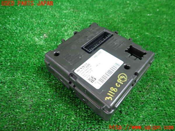 1UPJ-31186148]ルノー・キャプチャー(HJBH5H)コンピューター3 中古 285901744R_m0001.jpg