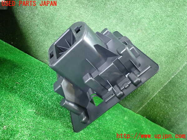 5UPJ-31187772]ルノー・キャプチャー(HJBH5H)ラゲッジトレイ2 中古_m0002.jpg