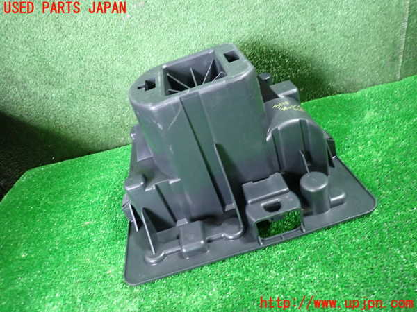 5UPJ-31187772]ルノー・キャプチャー(HJBH5H)ラゲッジトレイ2 中古_m0003.jpg