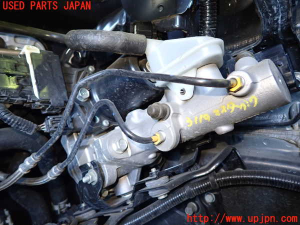 5UPJ-31194055]レジェンド ハイブリッド(KC2)ブレーキマスターバック 中古_m0001.jpg