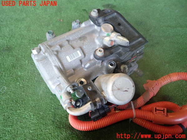 1UPJ-31196025]レジェンド ハイブリッド(KC2)エアコンコンプレッサー 中古_m0002.jpg