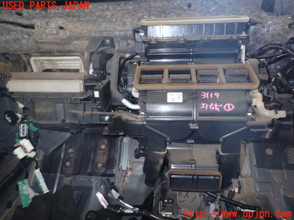 1UPJ-31196081]レジェンド ハイブリッド(KC2)エバポレーター1 中古_m0001.jpg