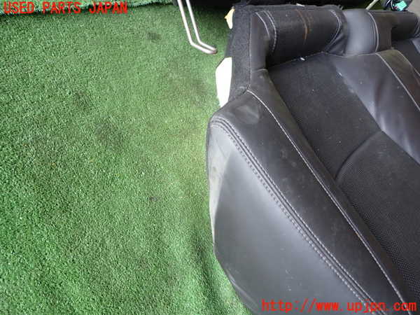 5UPJ-31197385]レジェンド ハイブリッド(KC2)リアシート 中古_m0005.jpg