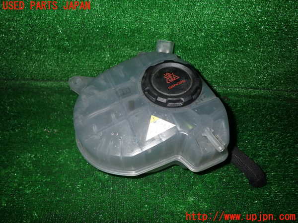 1UPJ-31202410]VW ゴルフ ヴァリアント(CDDXDV)ラジエータータンク 中古_m0001.jpg