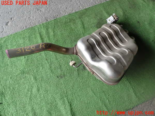 1UPJ-31202671]VW ゴルフ ヴァリアント(CDDXDV)リアマフラー1 ジャンク_m0001.jpg