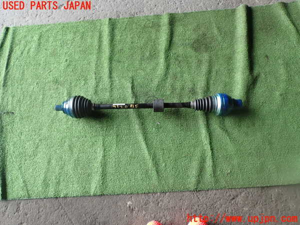5UPJ-31204010]VW ゴルフ ヴァリアント(CDDXDV)右フロントドライブシャフト 中古_m0001.jpg