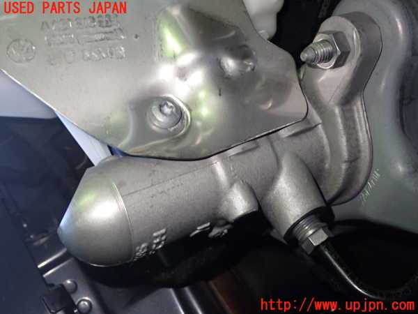5UPJ-31204050]VW ゴルフ ヴァリアント(CDDXDV)ブレーキマスターシリンダー 中古_m0002.jpg