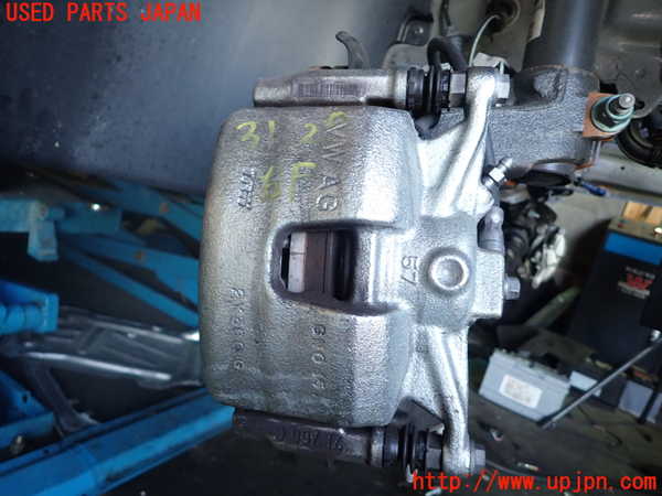 1UPJ-31204080]VW ゴルフ ヴァリアント(CDDXDV)右フロントキャリパー 中古_m0001.jpg