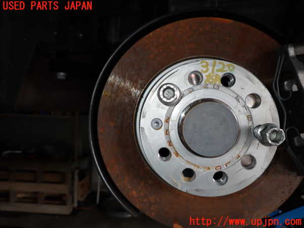 1UPJ-31204300]VW ゴルフ ヴァリアント(CDDXDV)右リアナックルハブ 中古_m0001.jpg