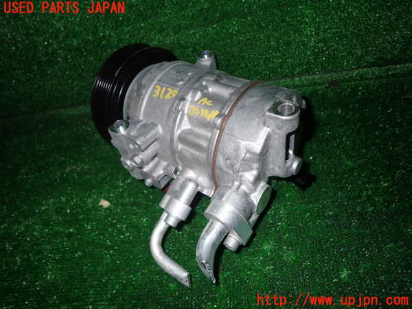 1UPJ-31206025]VW ゴルフ ヴァリアント(CDDXDV)エアコンコンプレッサー 中古_m0004.jpg