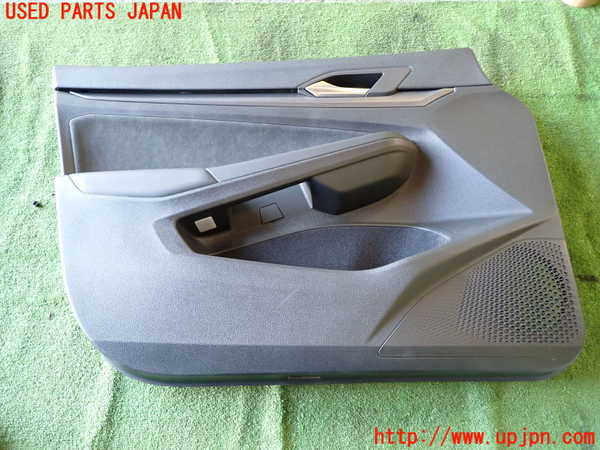 1UPJ-31201264]VW ゴルフ ヴァリアント(CDDXDV)左前ドア内張り 中古_m0001.jpg