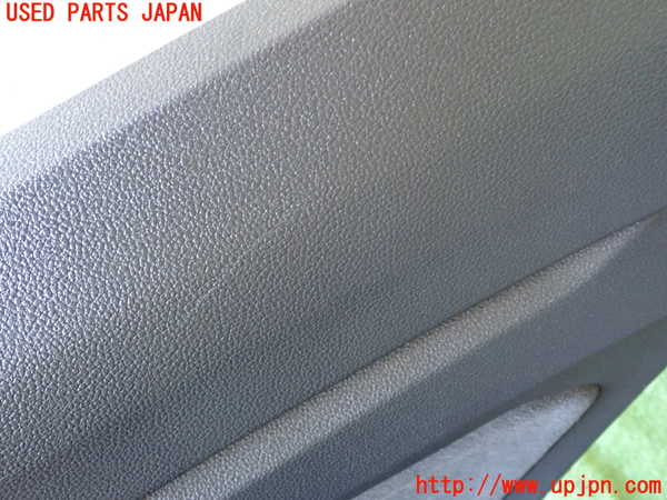 1UPJ-31201294]VW ゴルフ ヴァリアント(CDDXDV)右後ドア内張り 中古_m0003.jpg