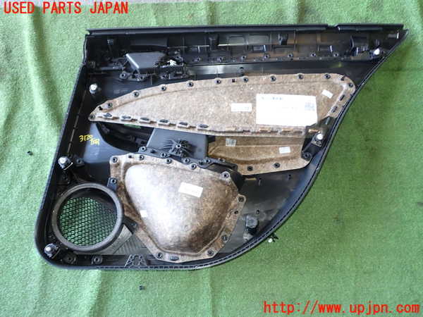 1UPJ-31201324]VW ゴルフ ヴァリアント(CDDXDV)左後ドア内張り 中古_m0004.jpg