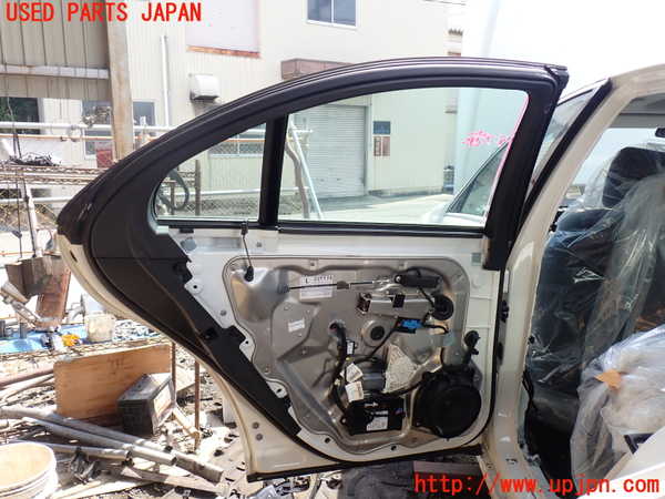 1UPJ-31211320]ベンツ S ハイブリッド W221(221095)左後ドア 中古 PGW M505 43R-000263_m0004.jpg