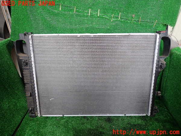 1UPJ-31212321]ベンツ S ハイブリッド W221(221095)ラジエーター1(メイン) 中古_m0001.jpg