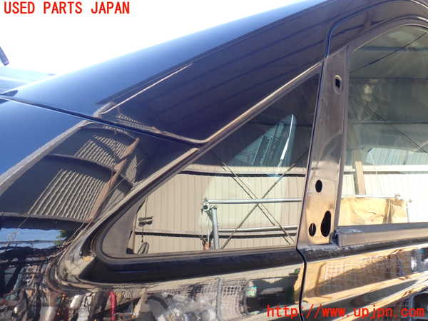 5UPJ-31221202]ベンツ V350 W639(639350)左フロント三角窓ガラス 中古 PGW M504 43R-000262_m0001.jpg