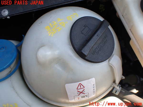 1UPJ-31222410]ベンツ V350 W639(639350)ラジエータータンク 中古_m0001.jpg