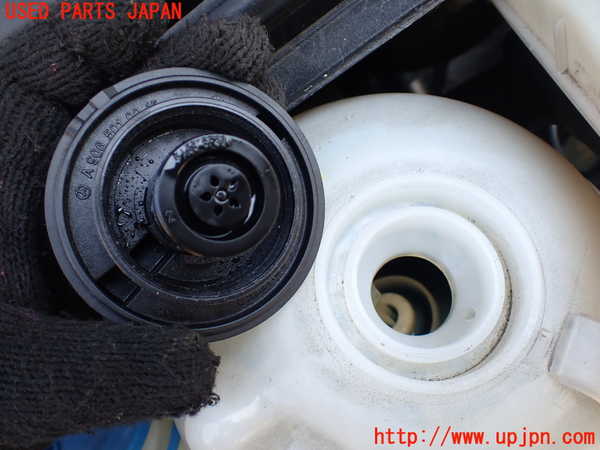 1UPJ-31222410]ベンツ V350 W639(639350)ラジエータータンク 中古_m0002.jpg