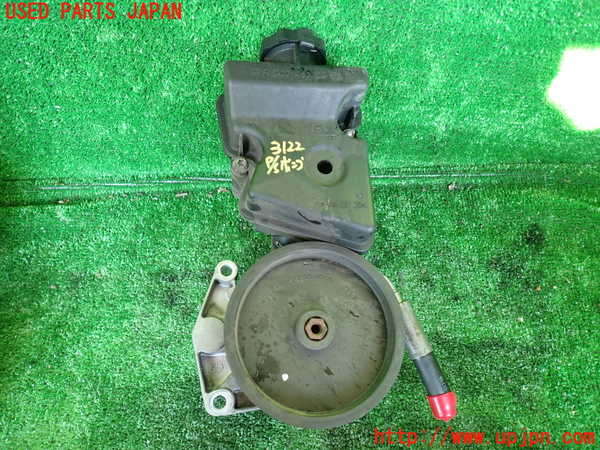 1UPJ-31224250]ベンツ V350 W639(639350)パワステポンプ 中古_m0001.jpg