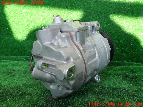 5UPJ-31226025]ベンツ V350 W639(639350)エアコンコンプレッサー 中古_m0002.jpg