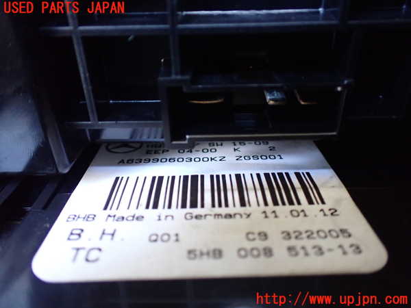 5UPJ-31226066]ベンツ V350 W639(639350)エアコンスイッチ1 中古_m0004.jpg
