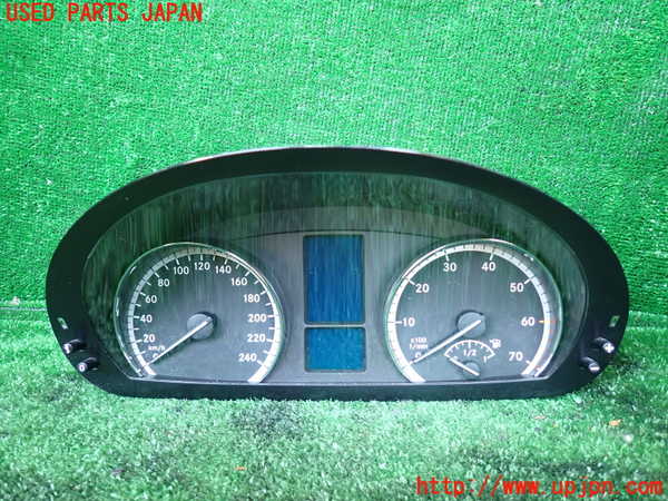 1UPJ-31226170]ベンツ V350 W639(639350)スピードメーター 中古_m0001.jpg