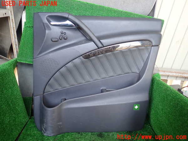 1UPJ-31221234]ベンツ V350 W639(639350)右前ドア内張り 中古_m0001.jpg