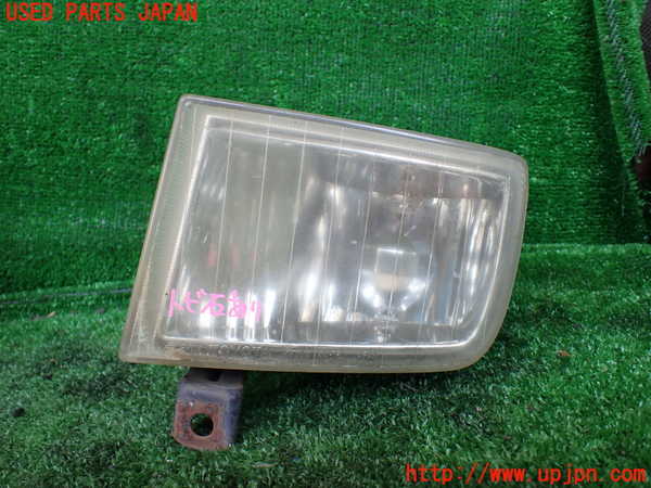 1UPJ-31231182]ハイエースワゴン100系(KZH100G)左フォグ 中古_m0001.jpg