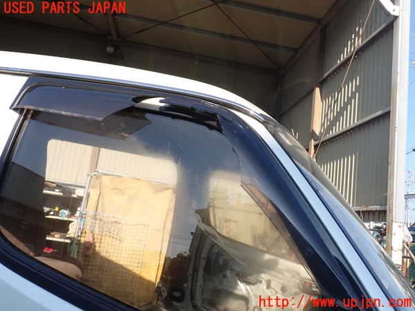 5UPJ-31231230]ハイエースワゴン100系(KZH100G)右前ドア M2T4 ジャンク部品取り_m0002.jpg