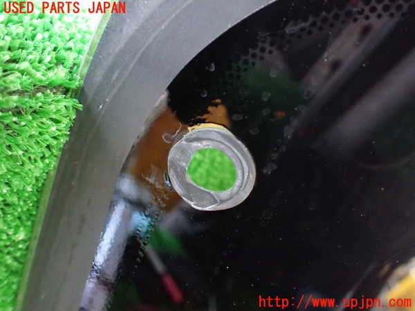 1UPJ-31231370]ハイエースワゴン100系(KZH100G)右サイドセンターガラス M2A55 中古_m0004.jpg