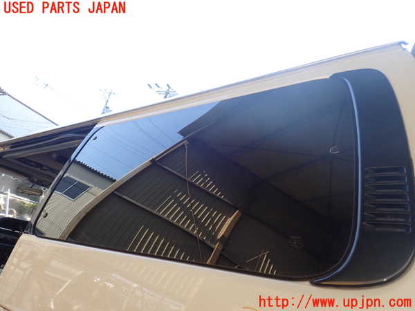 1UPJ-31231382]ハイエースワゴン100系(KZH100G)左クォーターガラス M2A45 中古_m0001.jpg