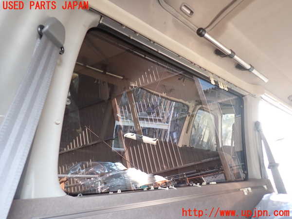 1UPJ-31231382]ハイエースワゴン100系(KZH100G)左クォーターガラス M2A45 中古_m0002.jpg
